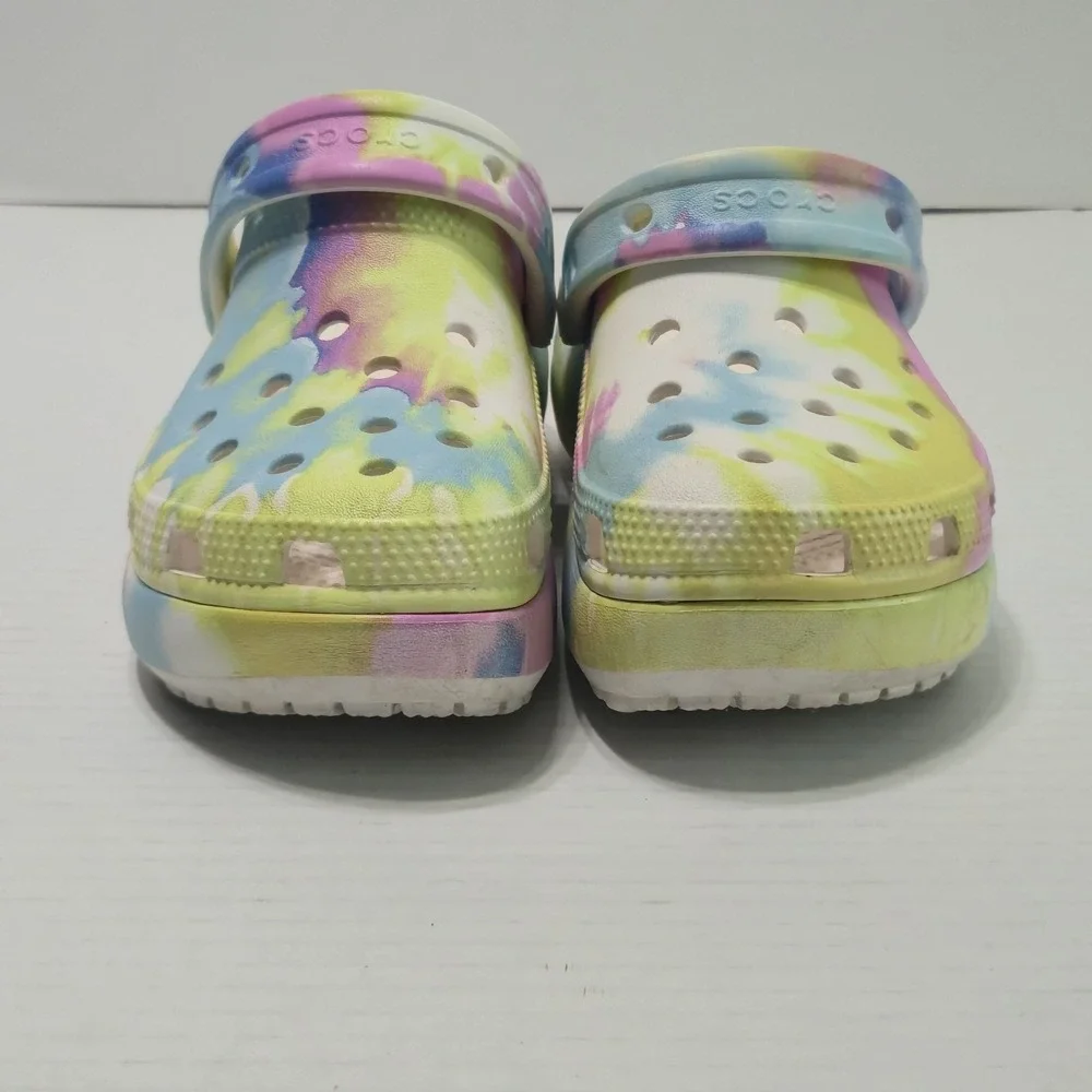 Crocs Classic Platform Graphic Tie Dye Comfort Clog 207151 Chunky Womens Size 4